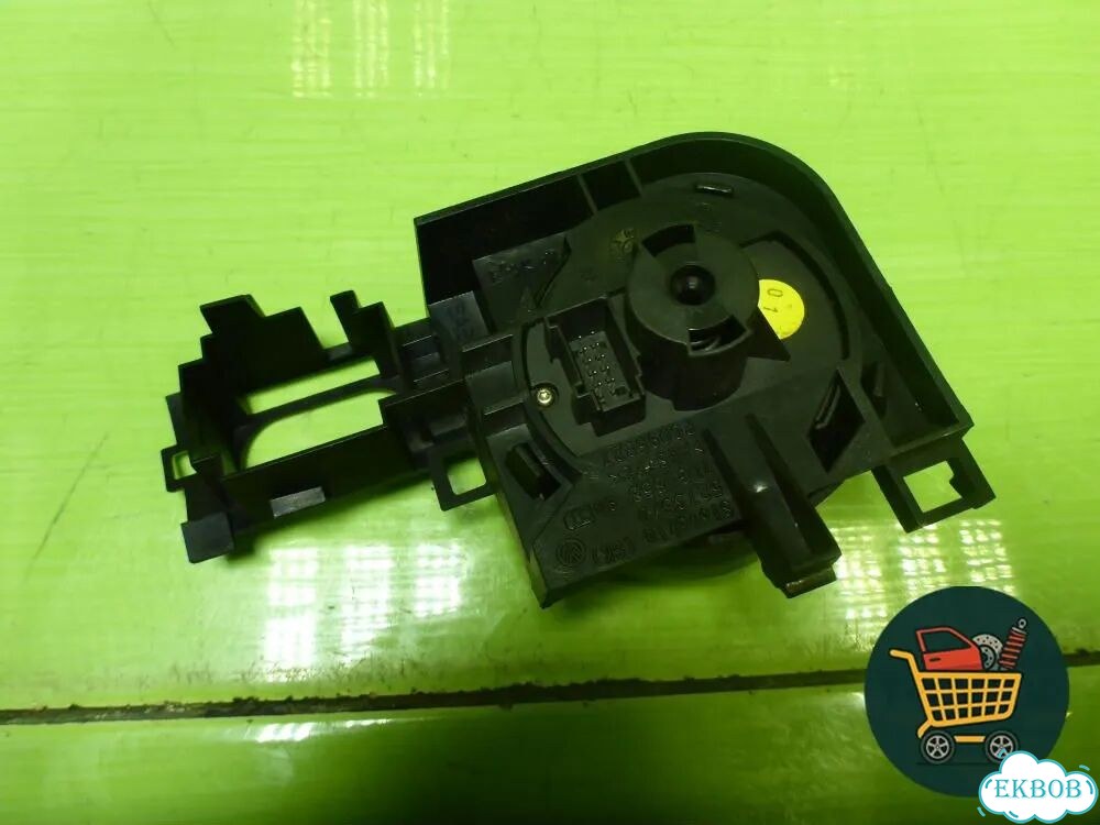 Модуль управления света фар (7L6858903T) Volkswagen Touareg c 2002-2010г (Туарег) фото 2