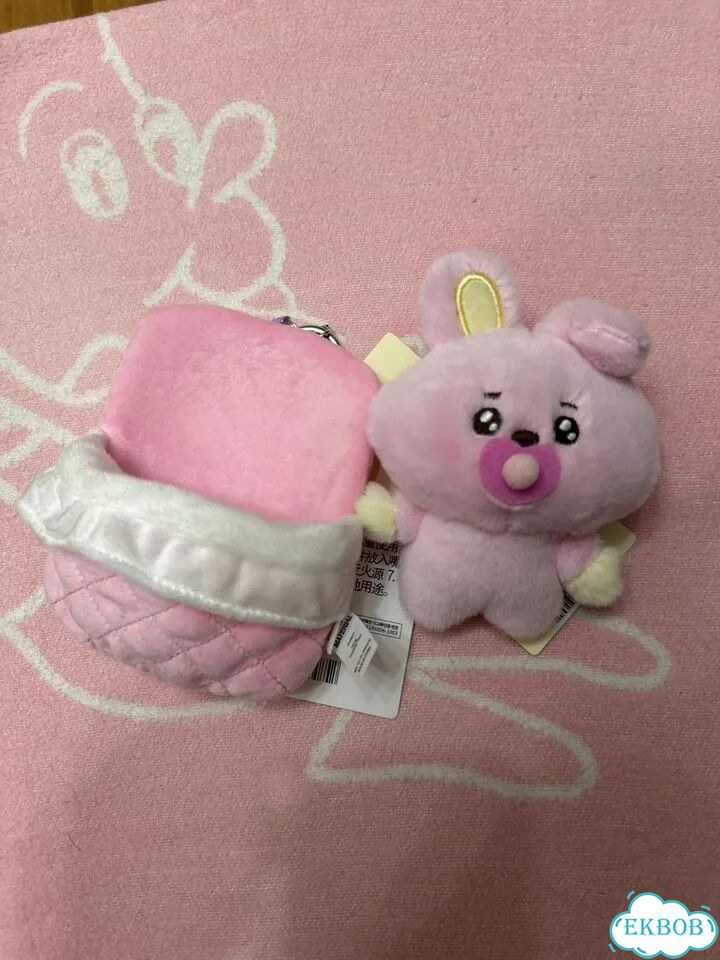 Мягкий брелок bt21 cooky фото 2
