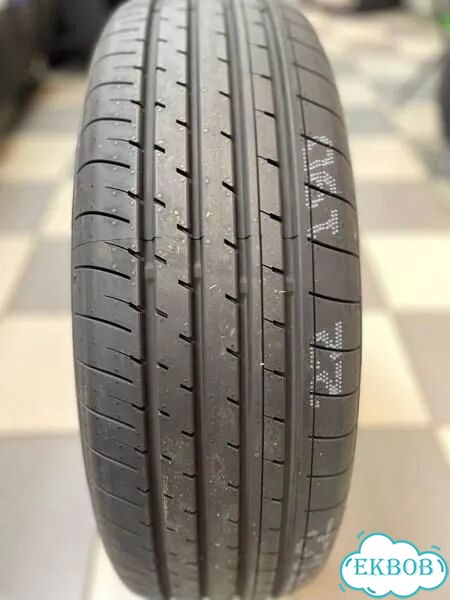 Yokohama BluEarth-XT AE61 235/55 R18 100V фото 2