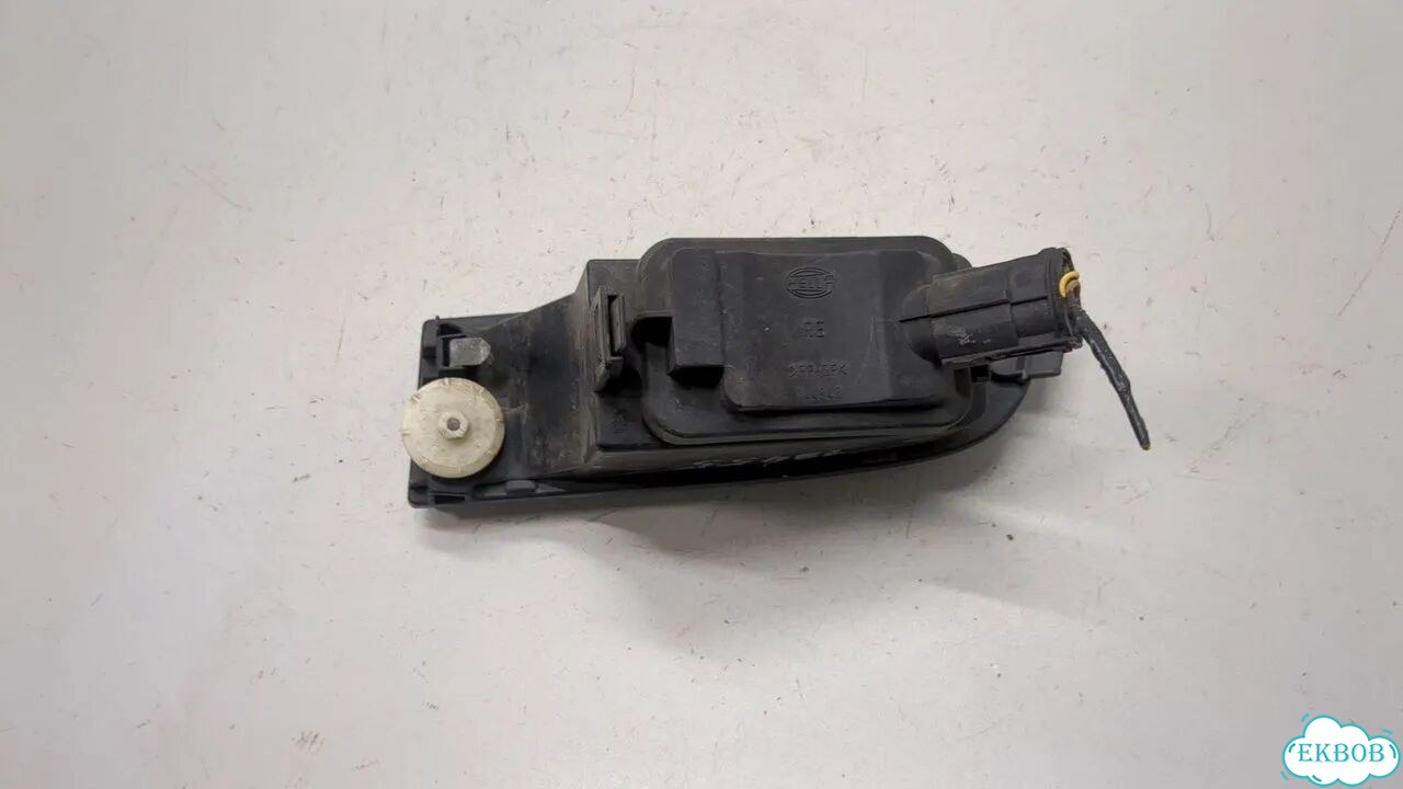 Фара противотуманная правая BMW 7 E38 фото 5
