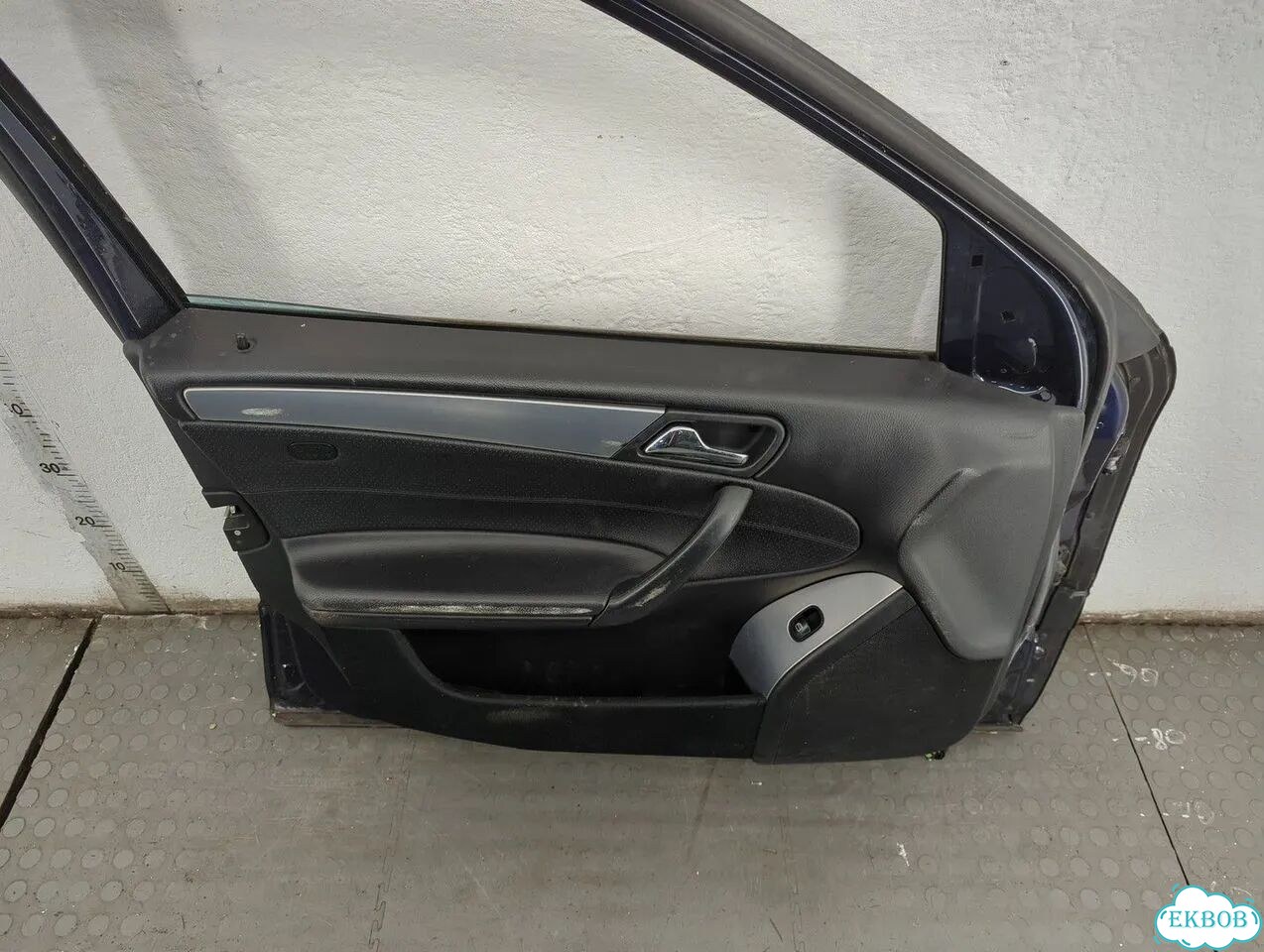 Дверь боковая левая передняя Mercedes C W203 фото 11
