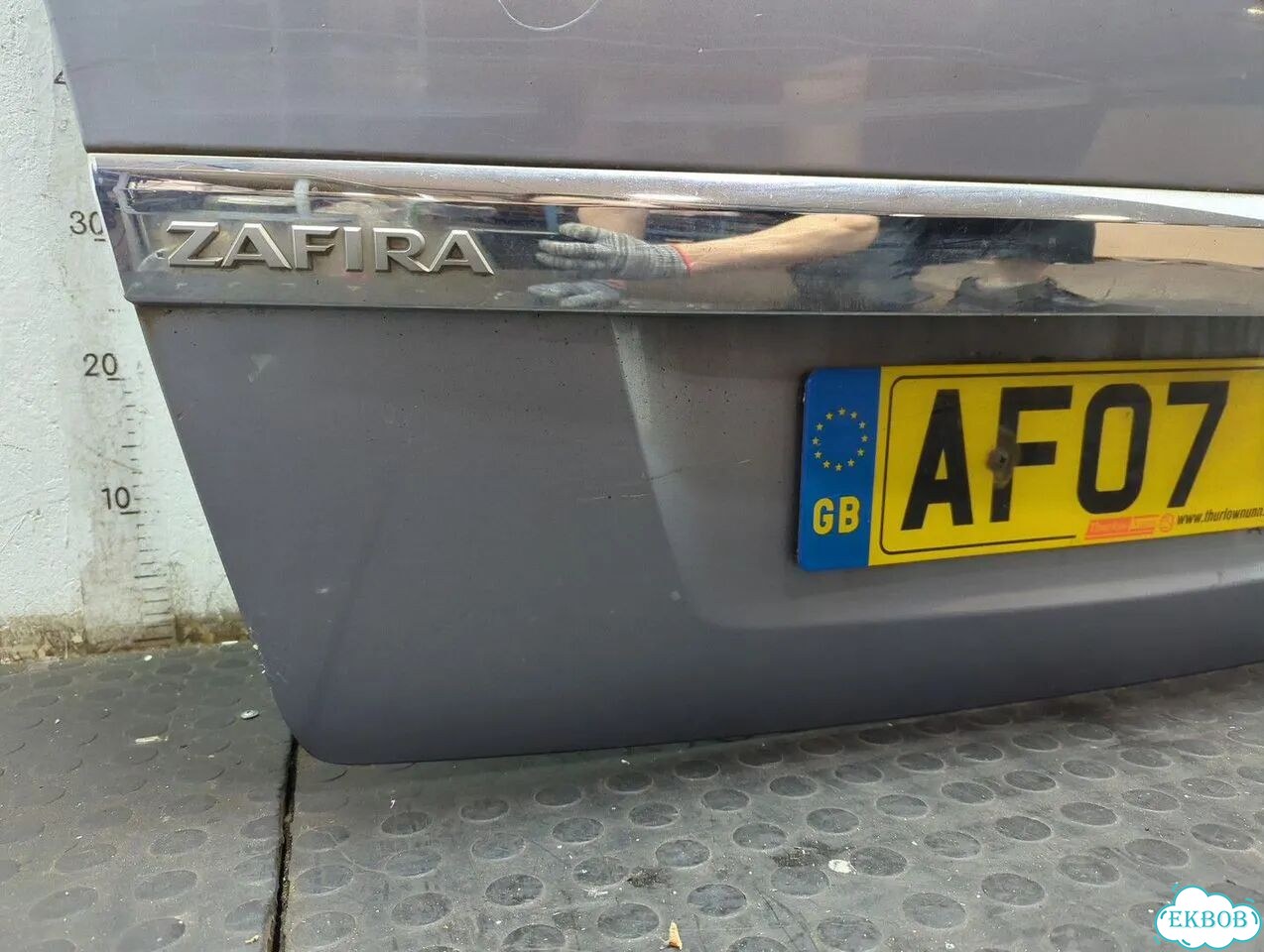 Крышка багажника Opel Zafira B фото 10