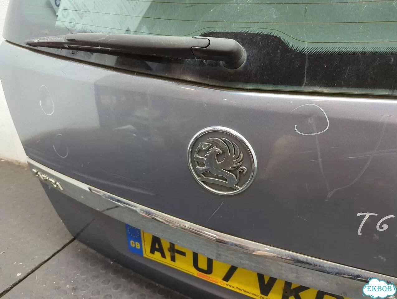 Крышка багажника Opel Zafira B фото 8