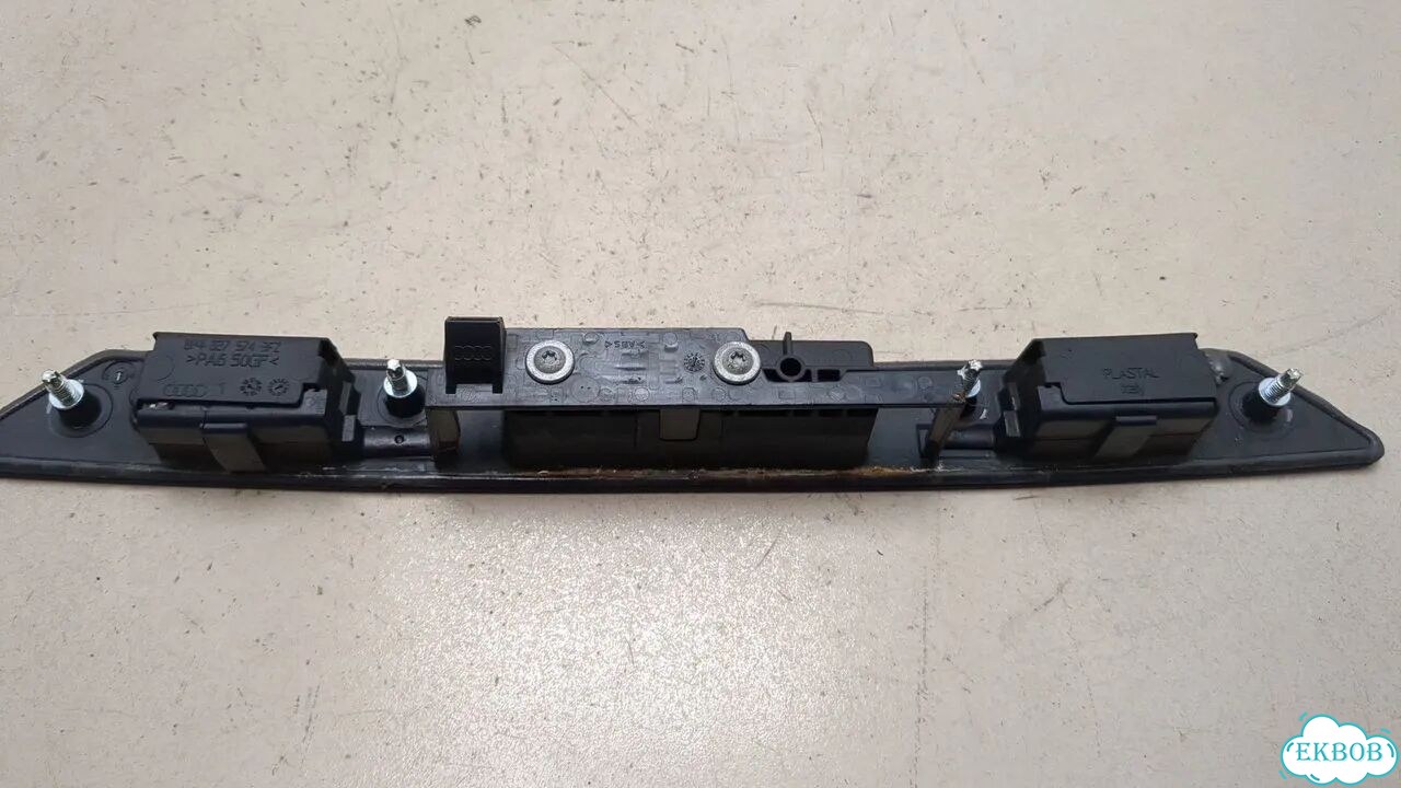 Подсветка номера Audi A6 (C6) фото 6