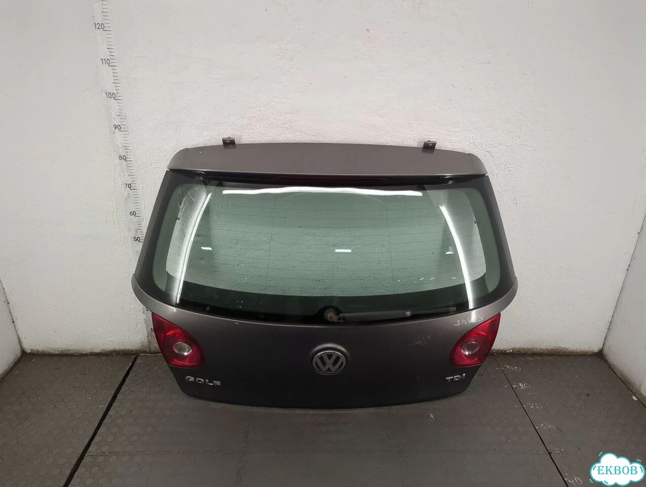 Крышка багажника Volkswagen Golf 5 фото 1