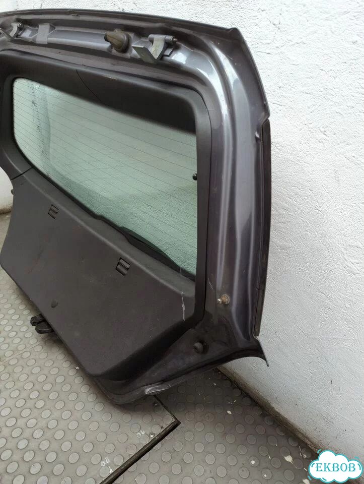 Крышка багажника Opel Astra H фото 11