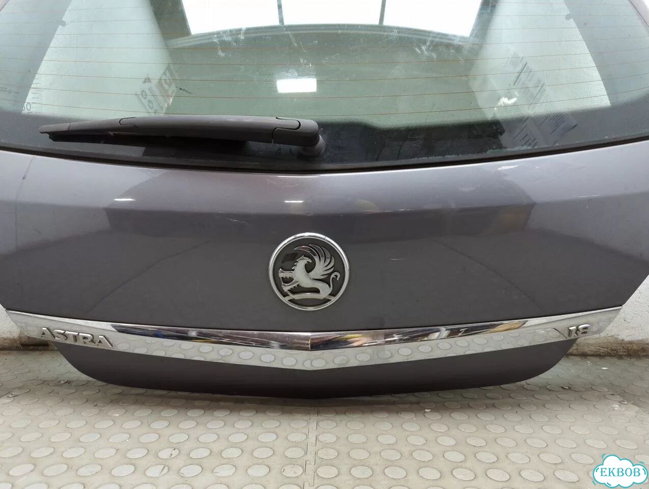 Крышка багажника Opel Astra H фото 3