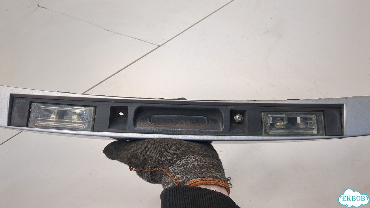 Подсветка номера BMW X3 E83 фото 3