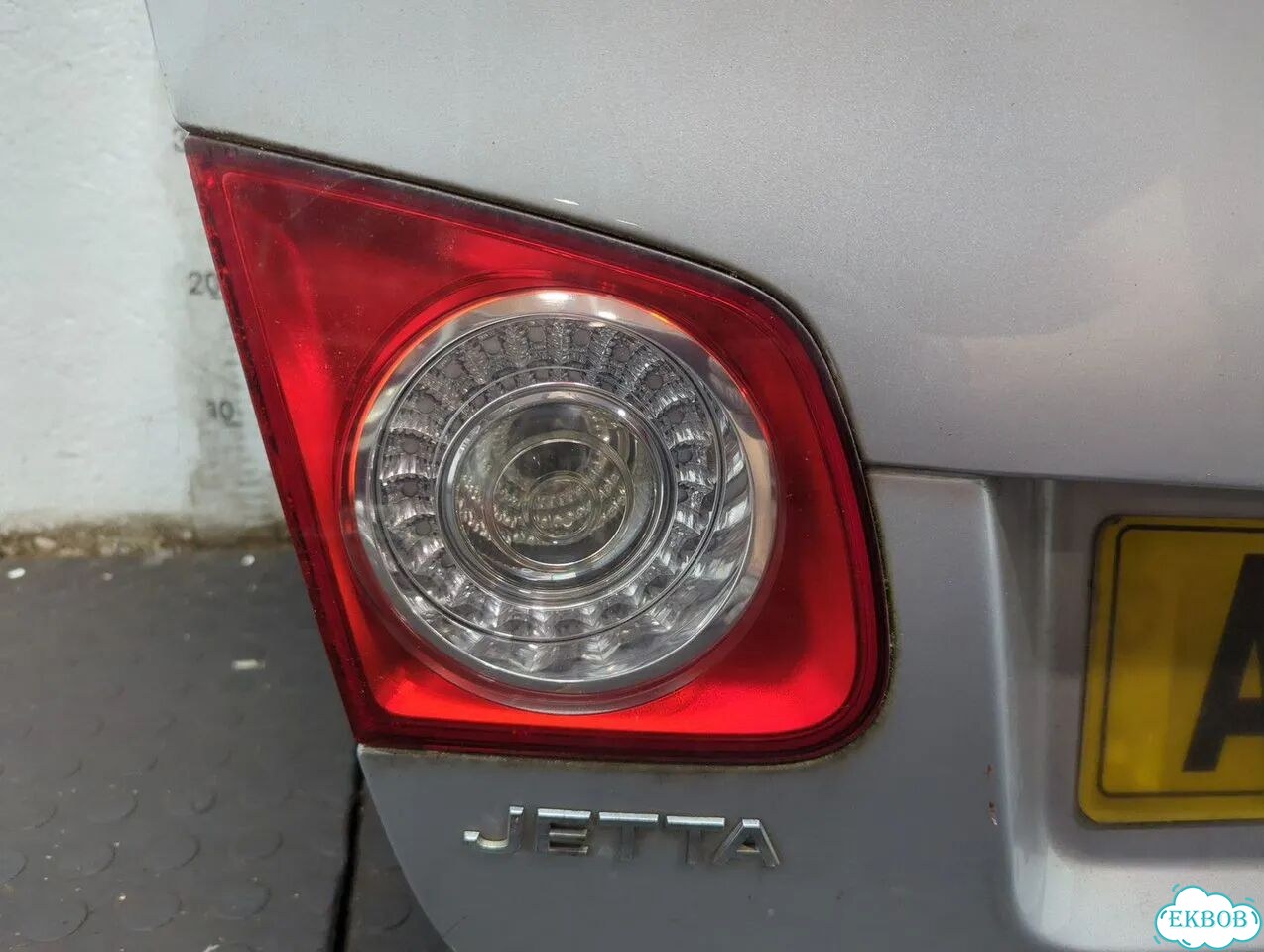 Крышка багажника Volkswagen Jetta 5 фото 6