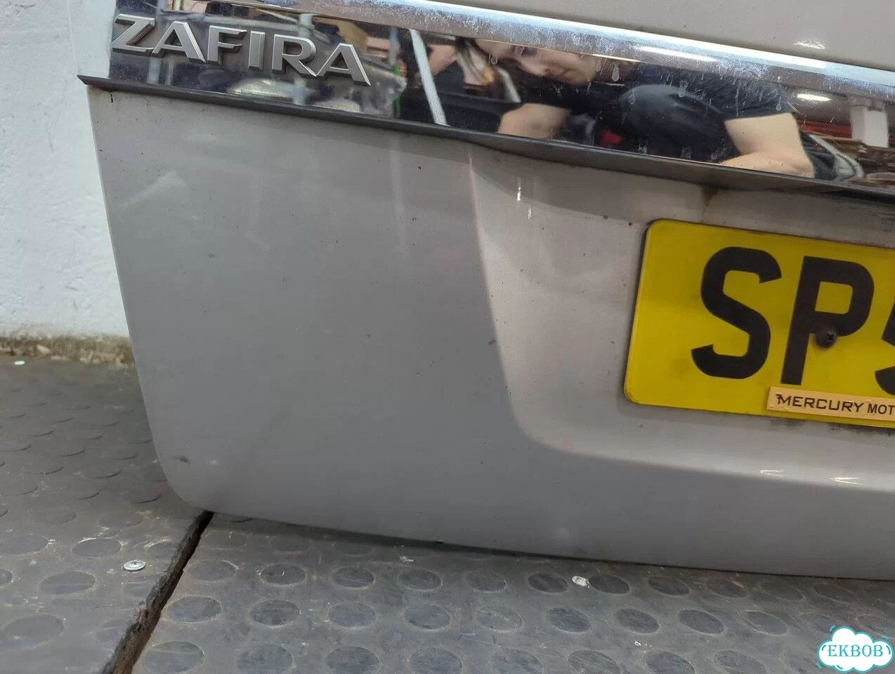 Крышка багажника Opel Zafira B фото 7