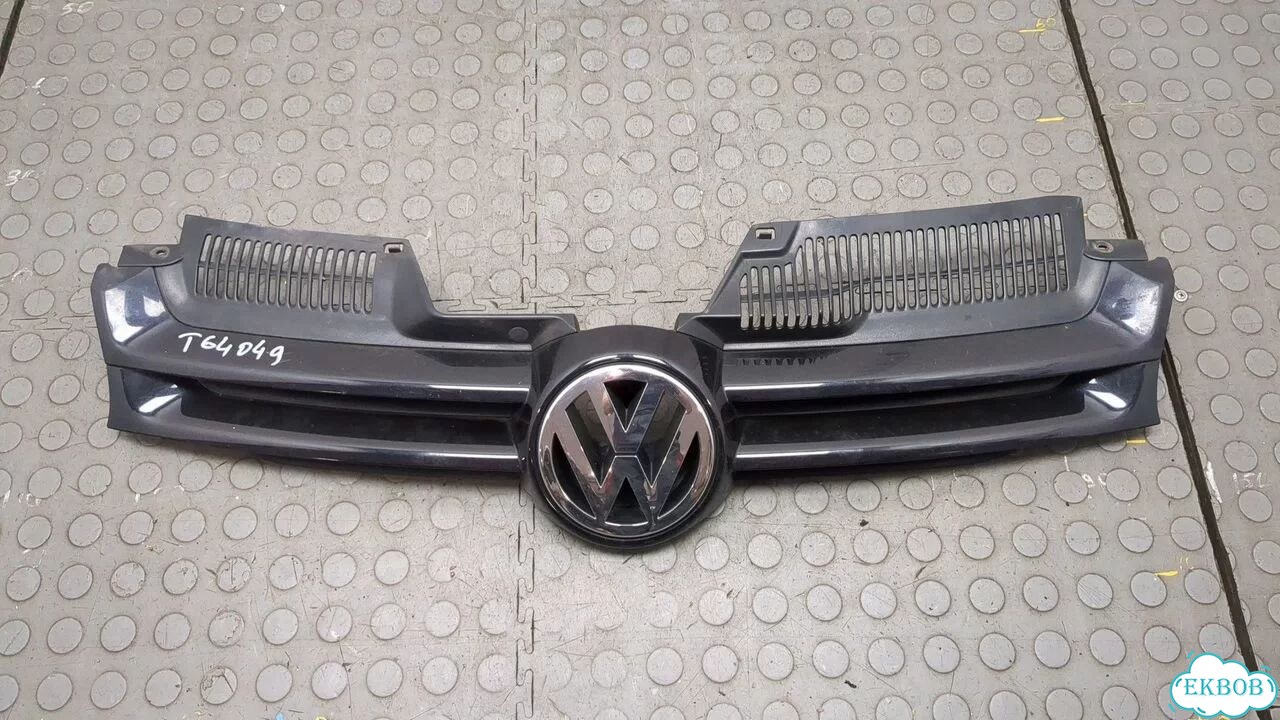 Решетка радиатора Volkswagen Golf 5 фото 1