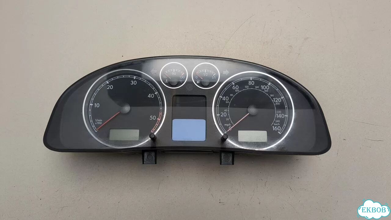 Щиток приборов Volkswagen Passat 5 фото 1