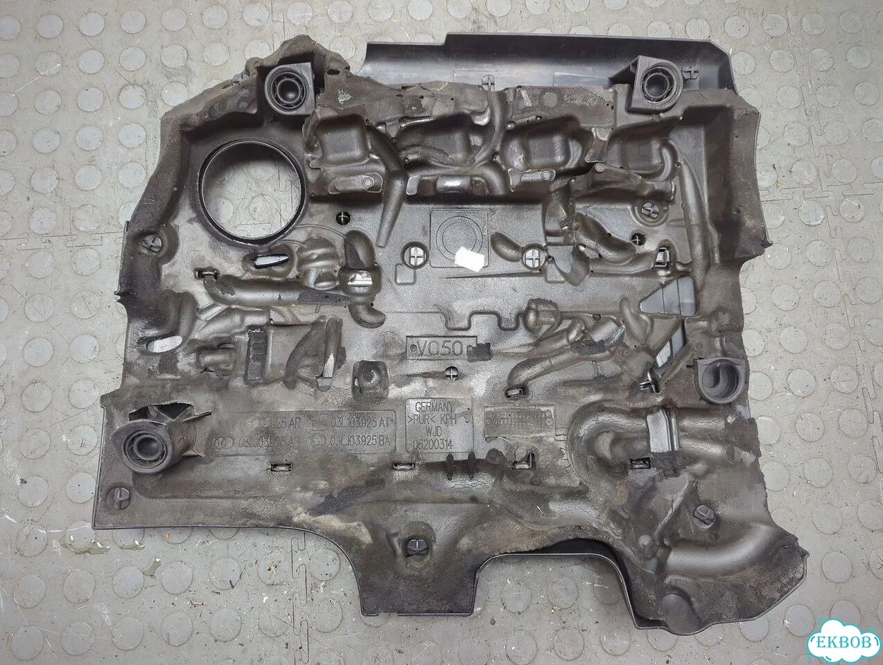 Накладка на двс Volkswagen Golf 6 фото 3