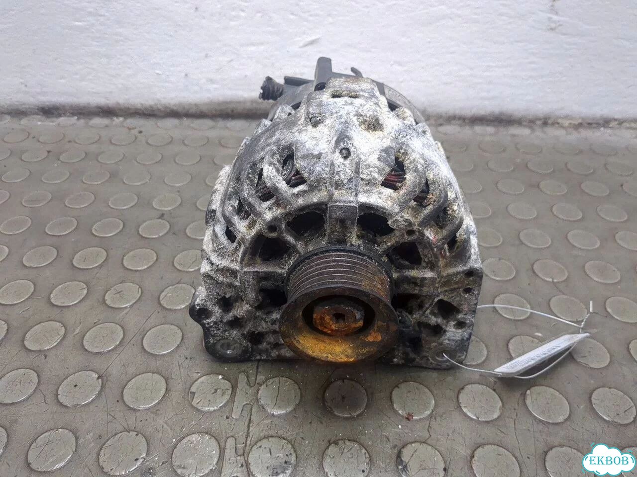 Генератор Volkswagen Fox фото 1