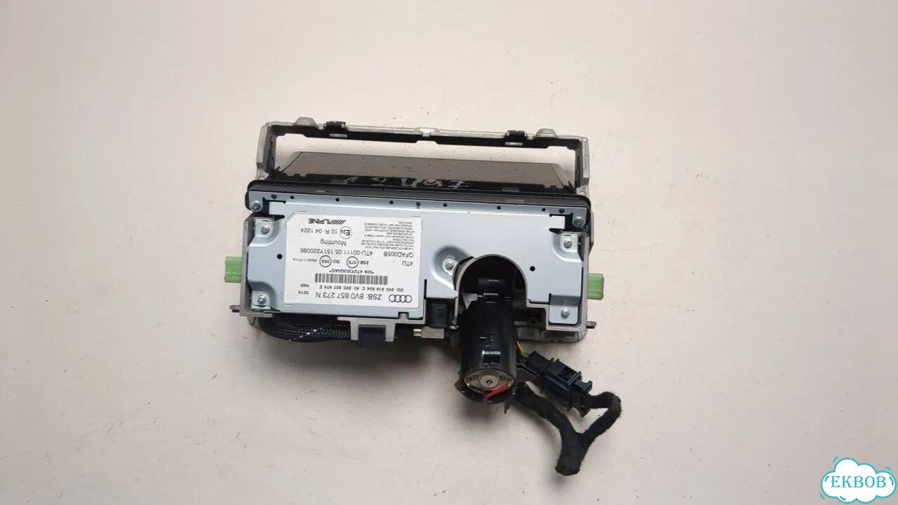 Дисплей компьютера Audi A3 (8V) e-tron фото 1