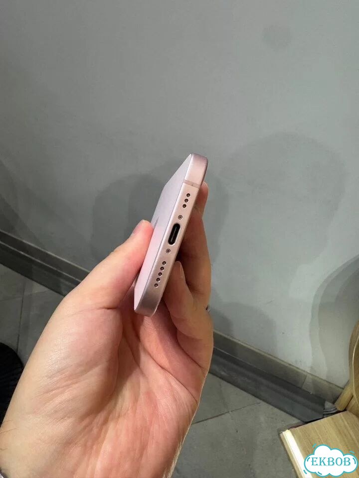 iPhone 15, 128 ГБ, SIM + eSIM фото 3