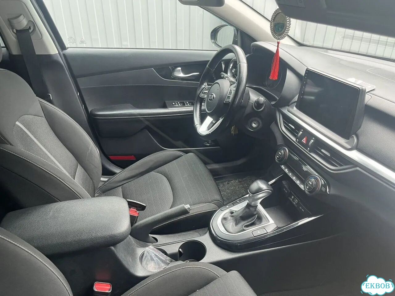 Kia Cerato 2.0 AT, 2018, 175 000 км фото 3