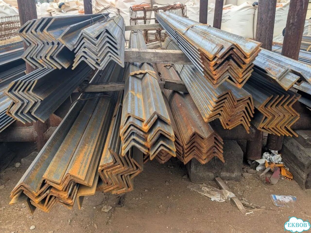 Металлический уголок 50х50 фото 8