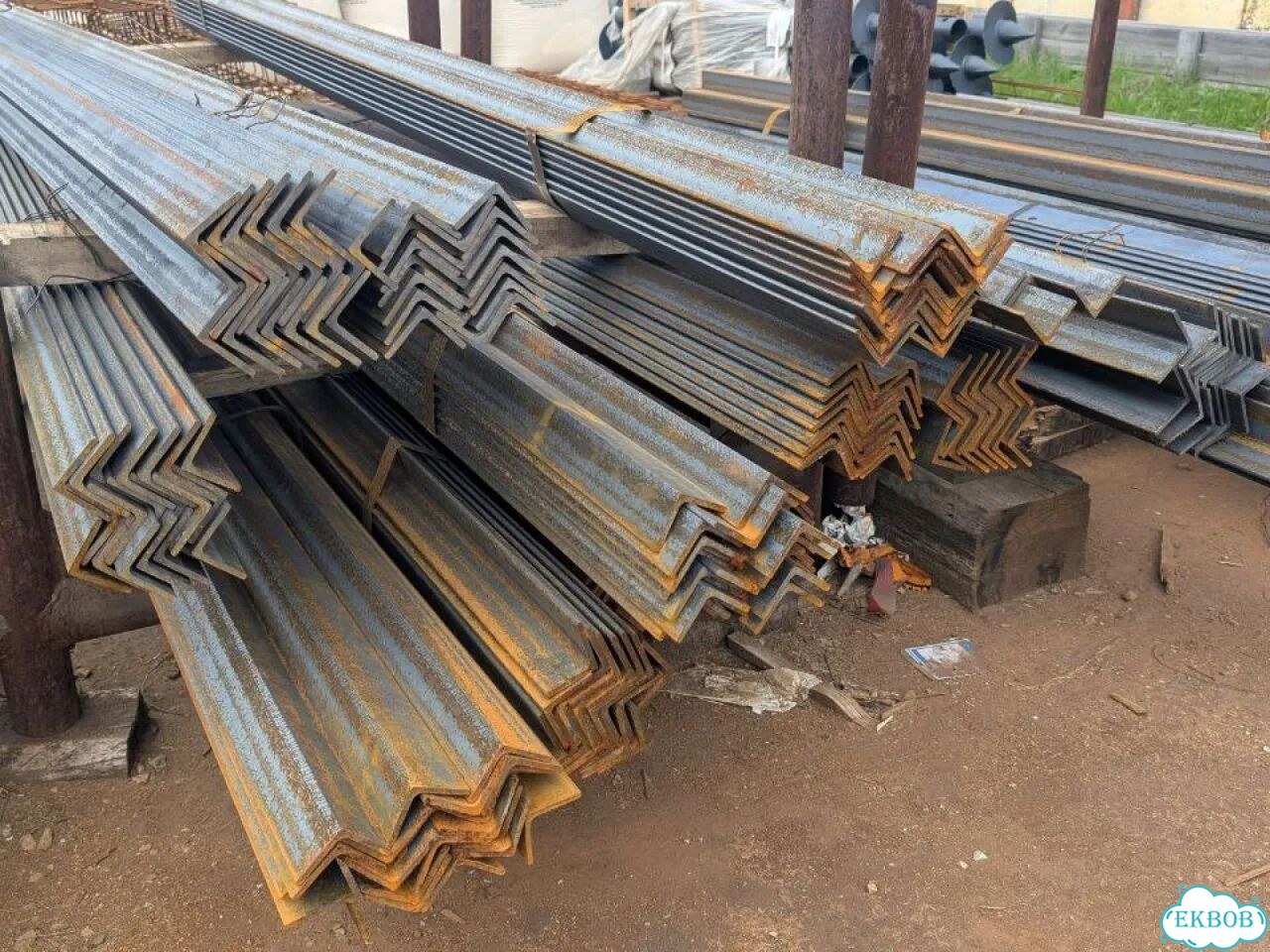 Металлический уголок 50х50 фото 9