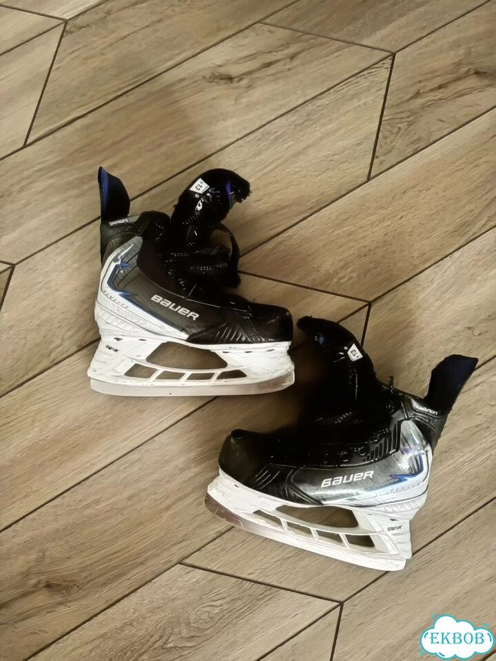 Коньки хоккейные Bauer flylite р-р 13 фото 1