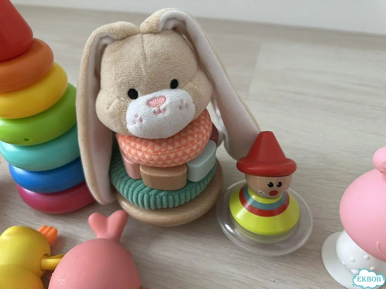 Игрушки для малышей до года пакетом фото 3