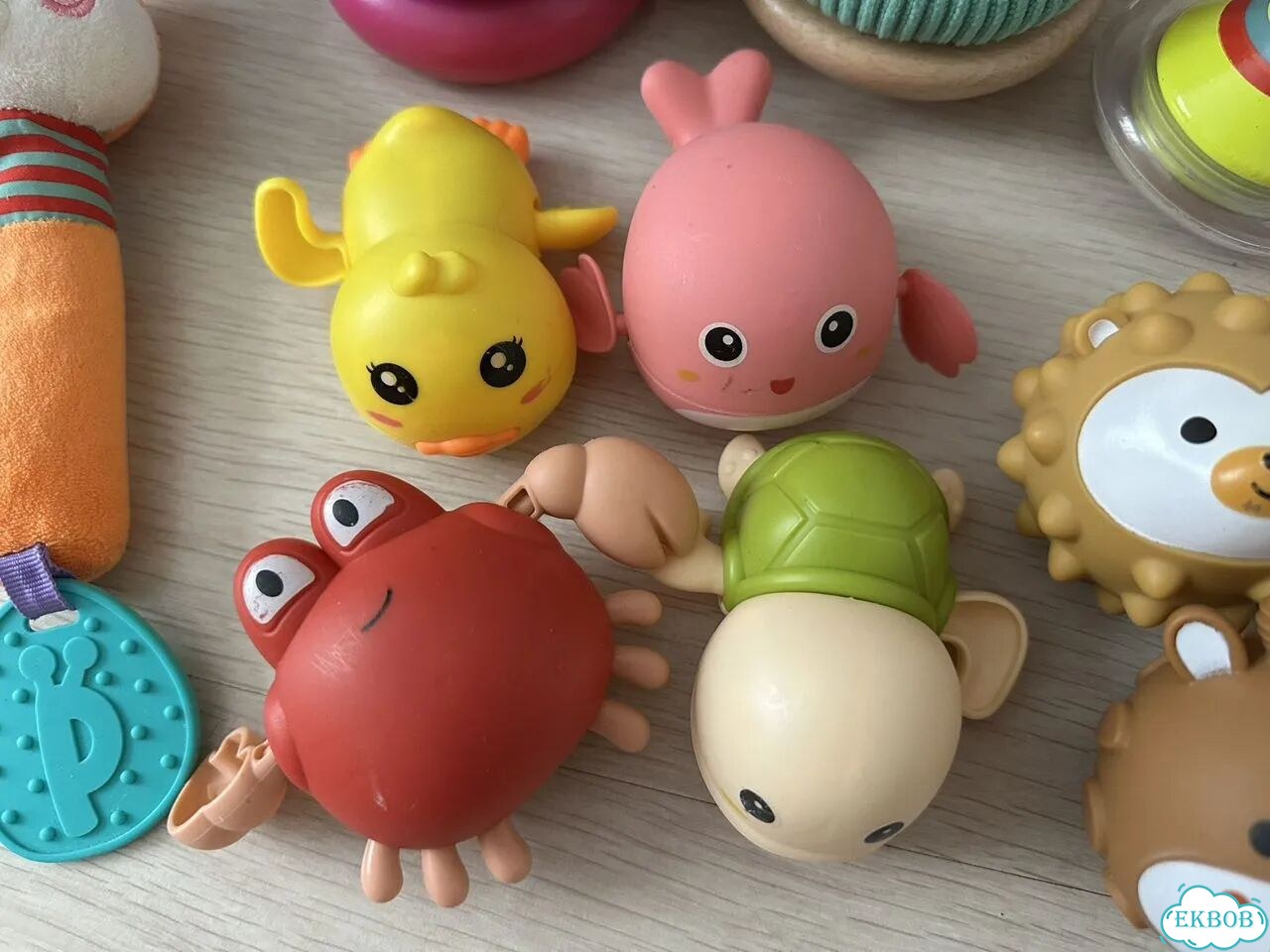 Игрушки для малышей до года пакетом фото 7
