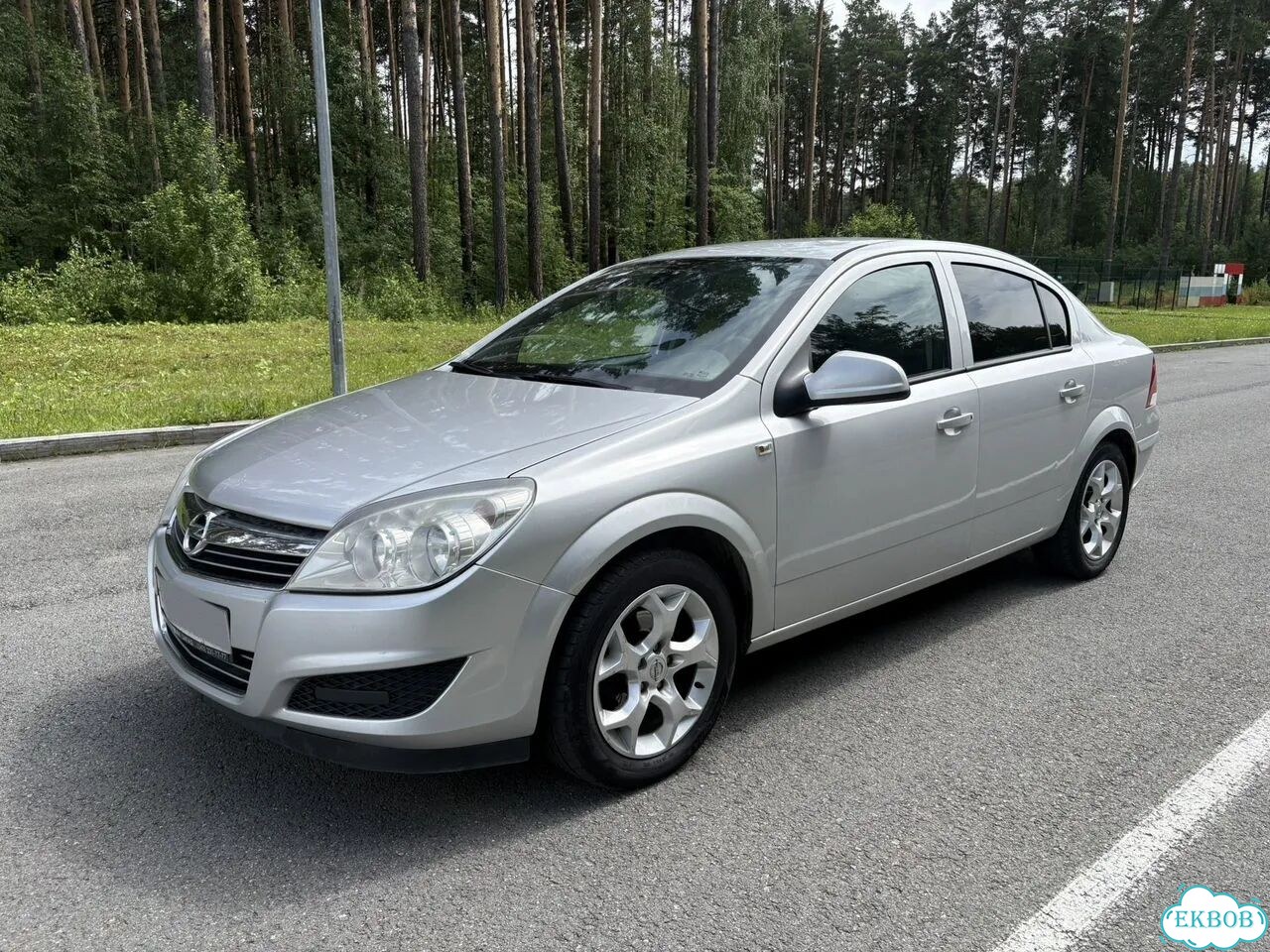 Opel Astra 1.8 AT, 2010, 191 251 км фото 3