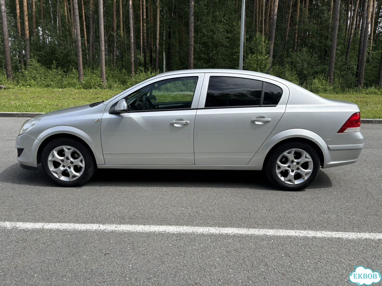 Opel Astra 1.8 AT, 2010, 191 251 км фото 4