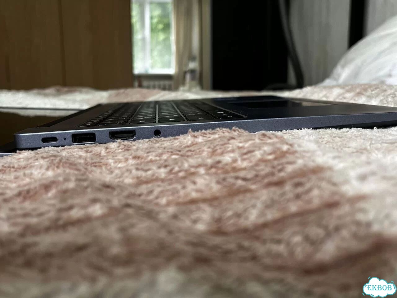 Huawei MateBook D19 фото 6