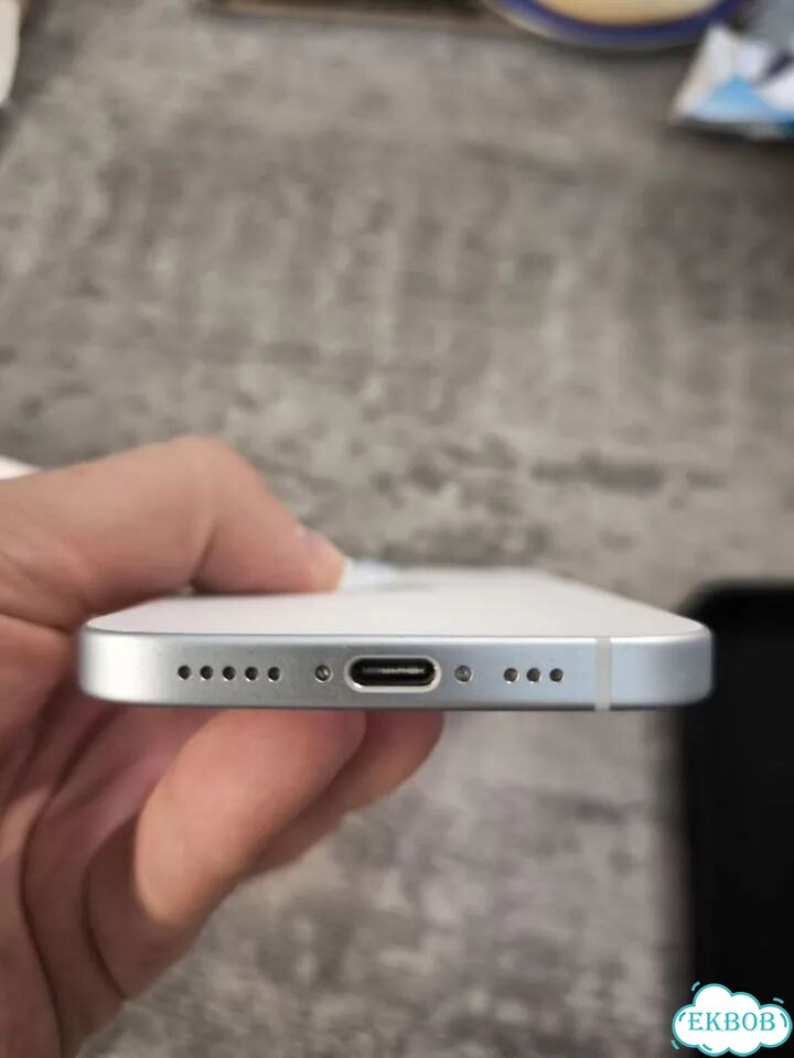 iPhone 15, 128 ГБ, SIM + eSIM фото 5