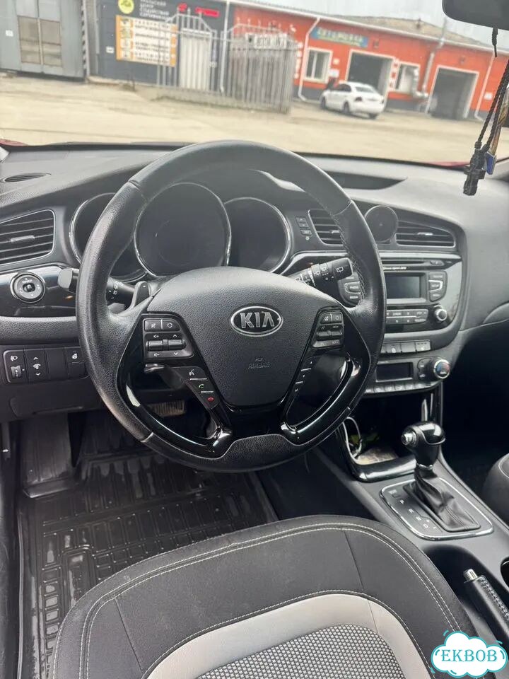 Kia Ceed 1.6 AT, 2014, 99 000 км фото 19