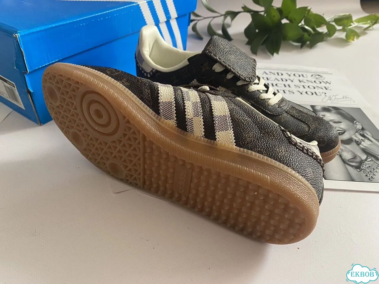 Новые кроссовки женские 40 adidas фото 9