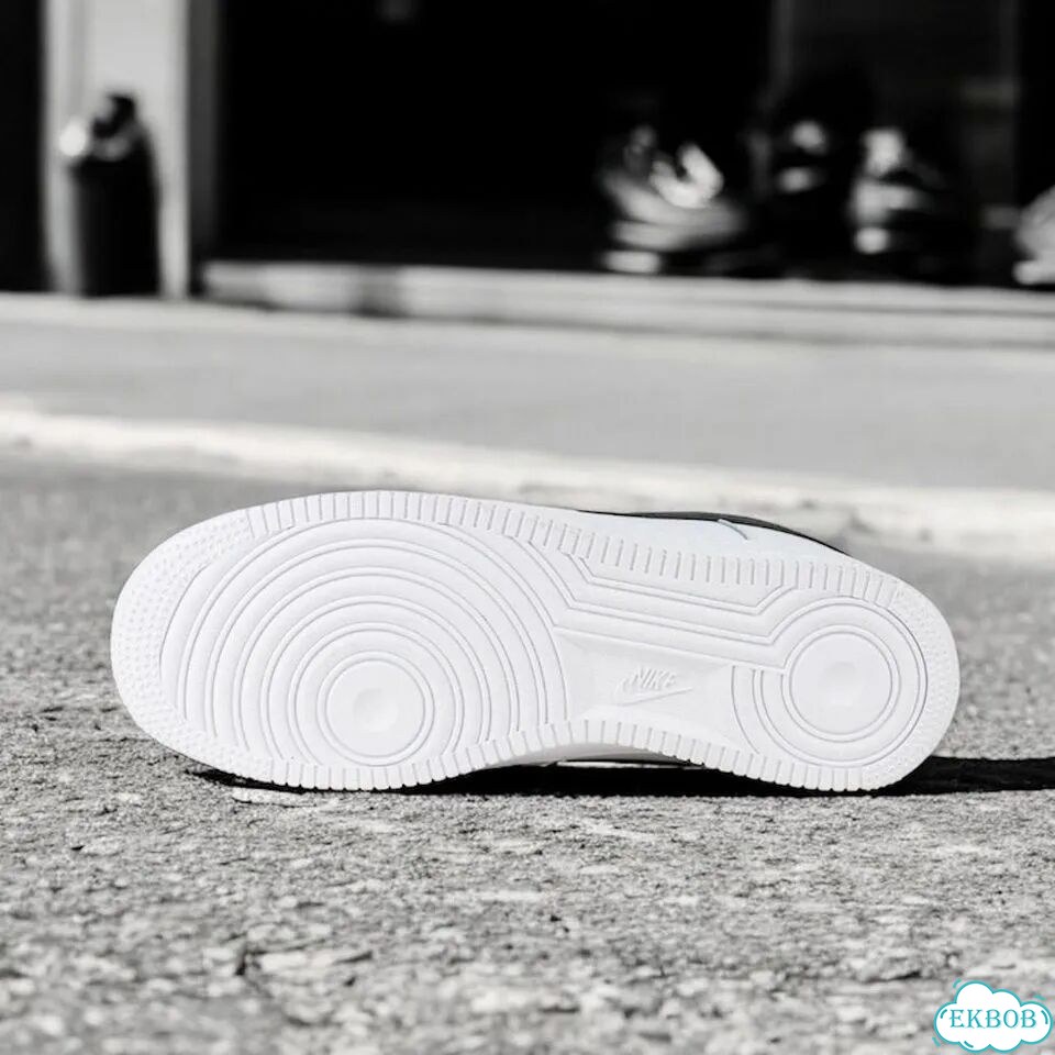 Кроссовки Nike Air Force 1 Low 07 White Swoosh фото 4