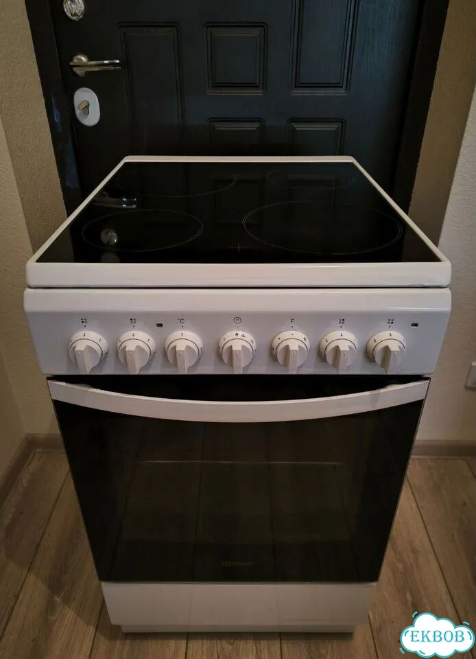 Стеклокерамическая плита Indesit фото 1