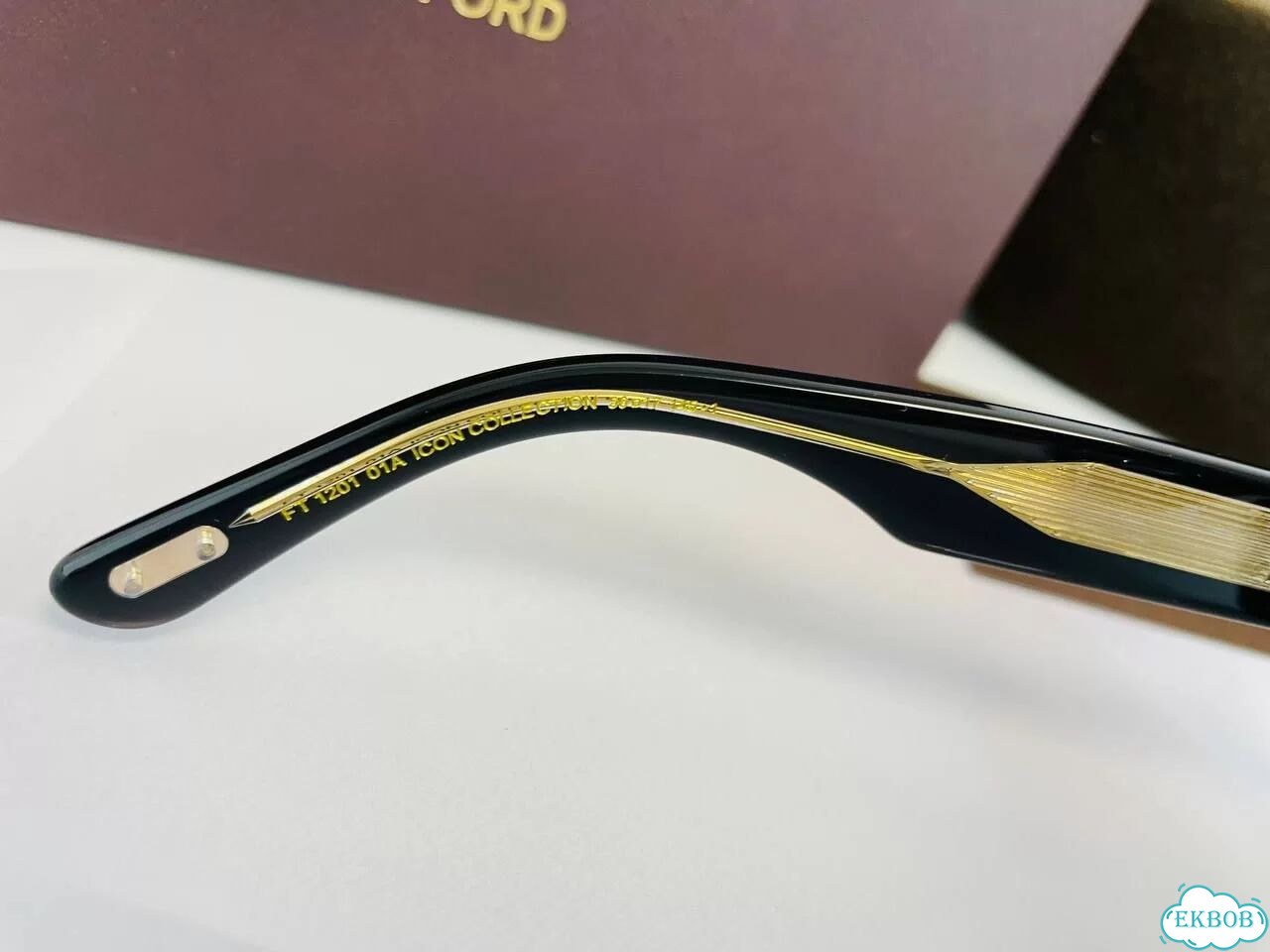Солнцезащитные очки Tom Ford фото 9