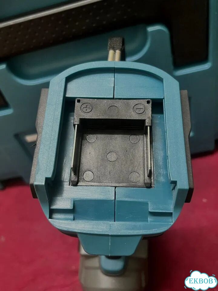 Бесщеточный гайковерт Makita 1200 в кейсе фото 9