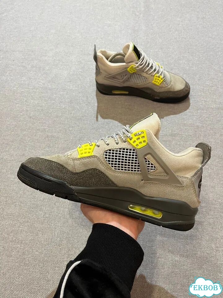 Nike air jordan 4 retro оригинал фото 6