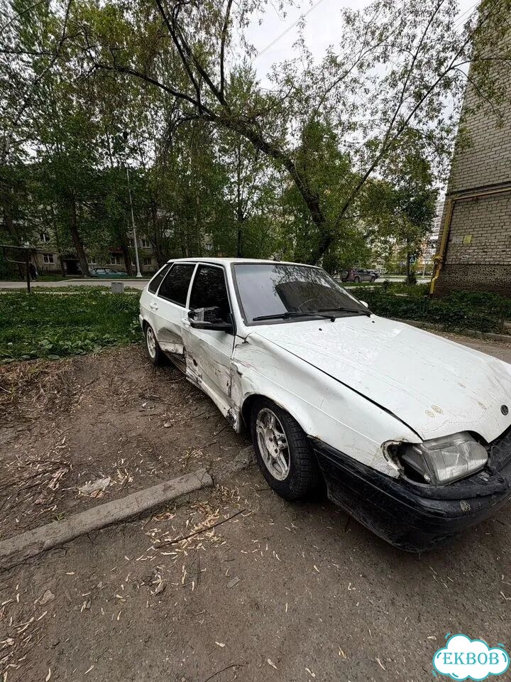 ВАЗ (LADA) 2114 Samara 1.6 MT, 2011, битый, 50 000 км фото 4
