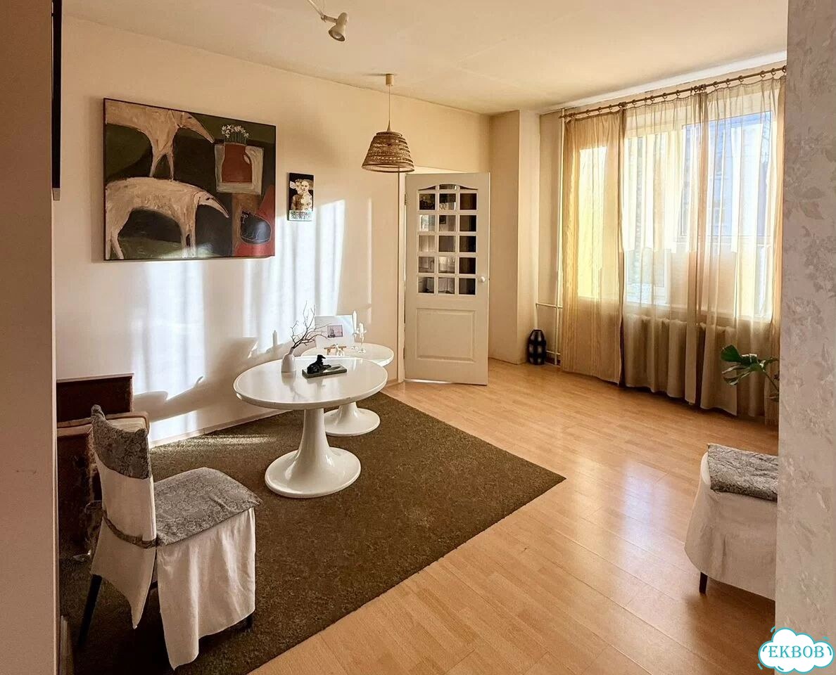 4-к. квартира, 96 м², 4/4 эт. фото 2