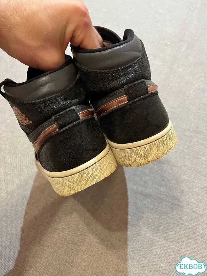 Nike Air Jordan 1 Retro High Bronze Medal оригинал фото 8