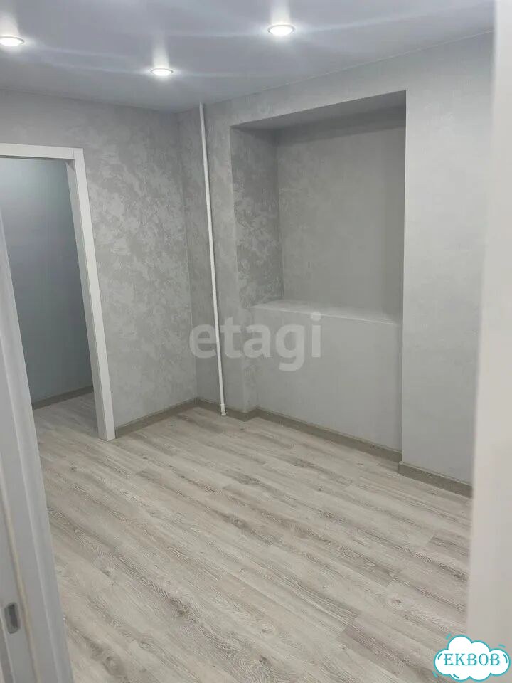 2-к. квартира, 45 м², 5/5 эт. фото 1