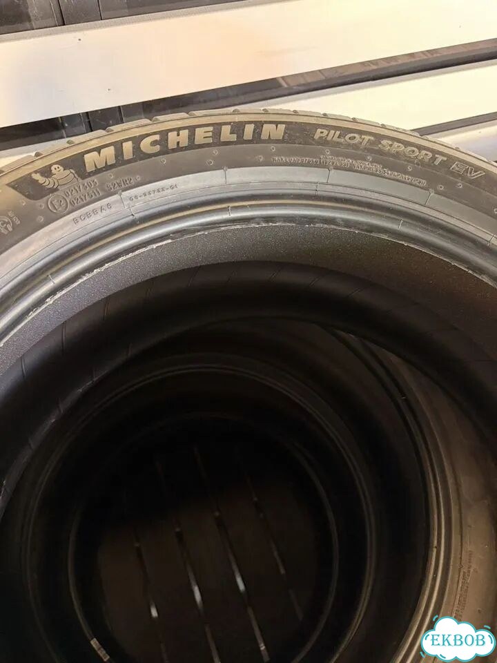 Michelin Pilot Sport EV 245/45 R20 103V фото 2