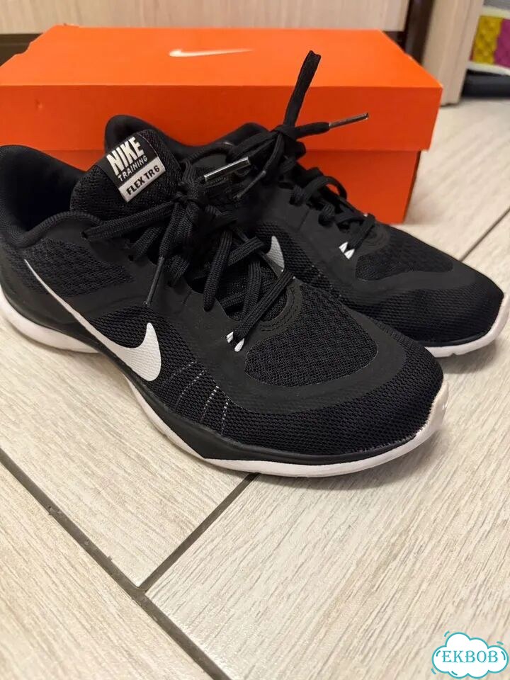 Кроссовки Nike р 38 фото 2