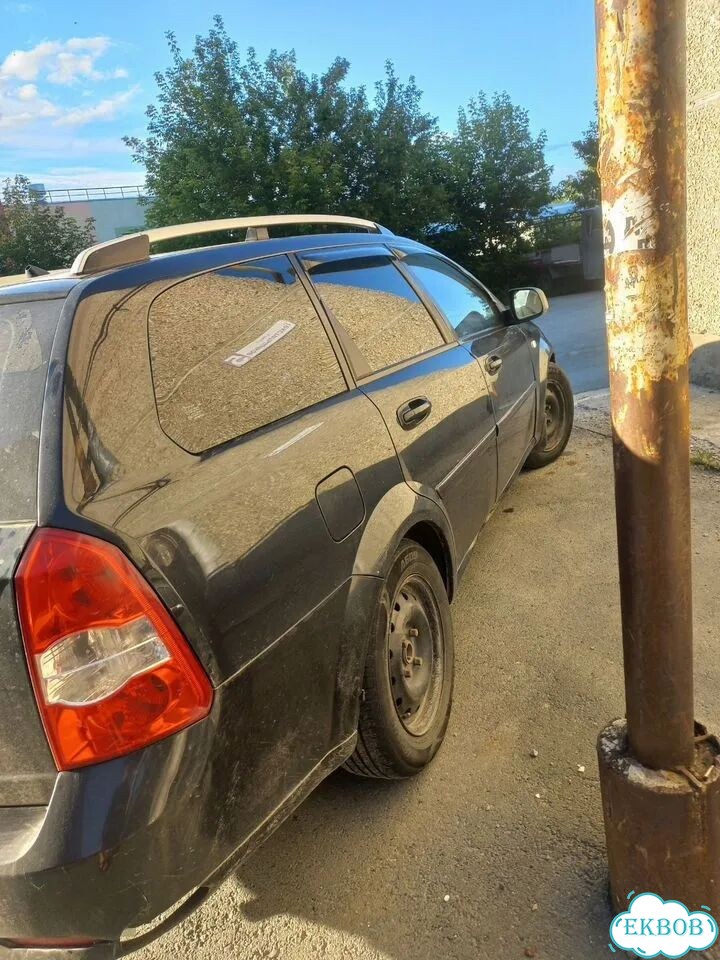 Chevrolet Lacetti 1.6 MT, 2010, битый, 353 136 км фото 1