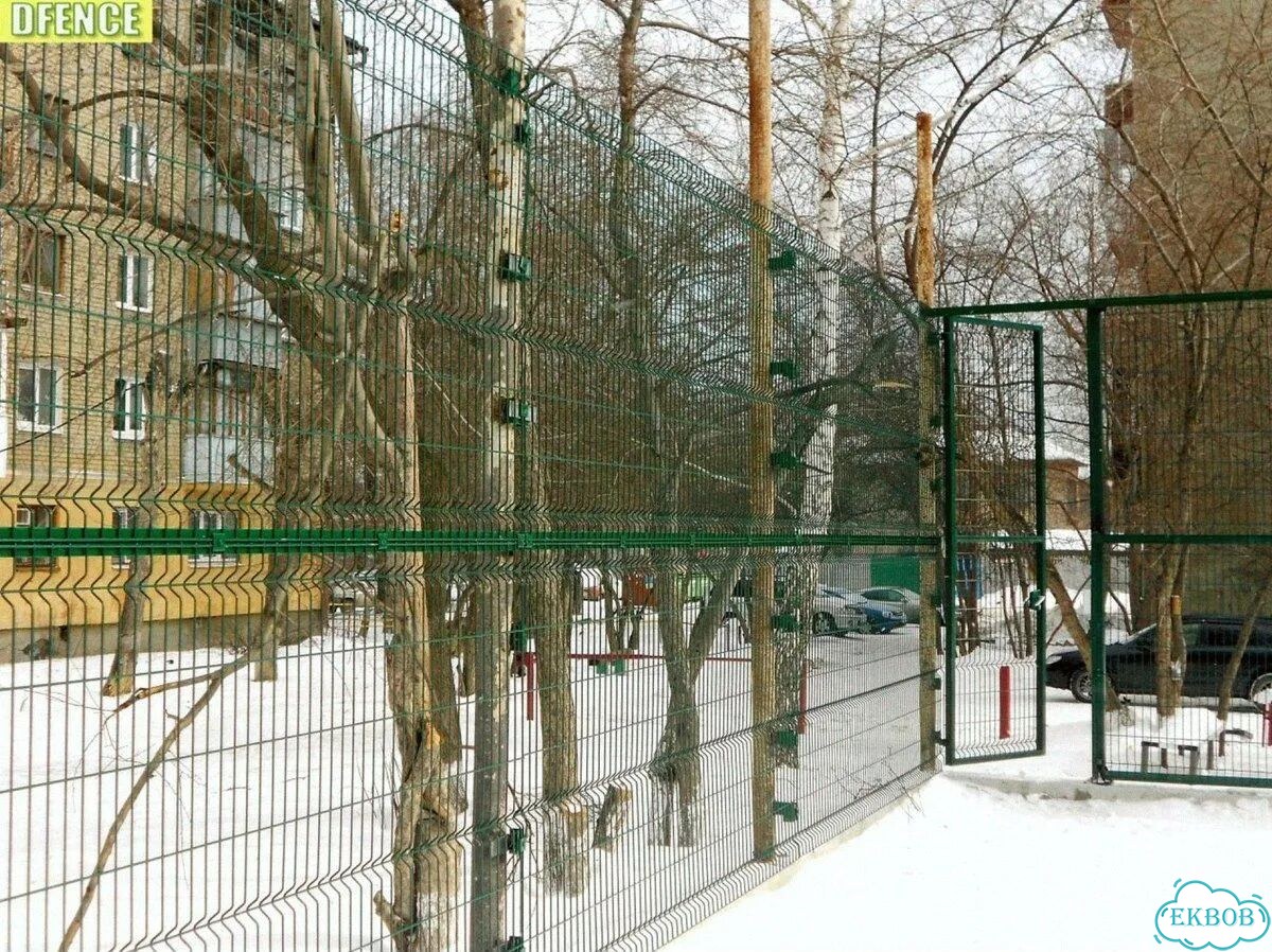 Сетчатый забор из 3Д секций фото 3