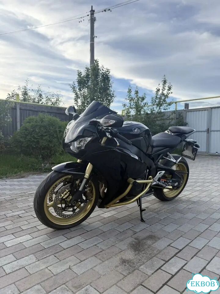 Honda CB 1000R, 2010, 27 272 км фото 1