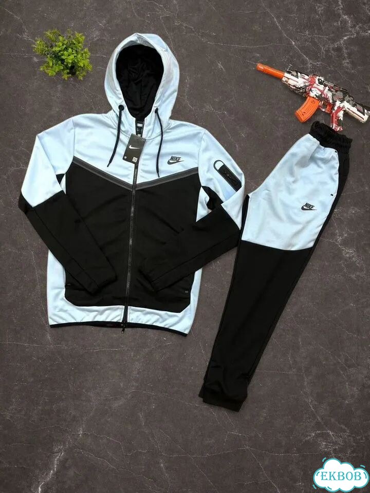 Спортивные костюмы Nike Tech Fleece фото 1