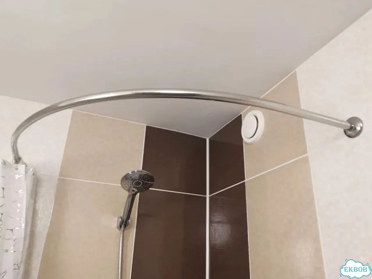 Полукруглый карниз для душа и для поддона фото 2
