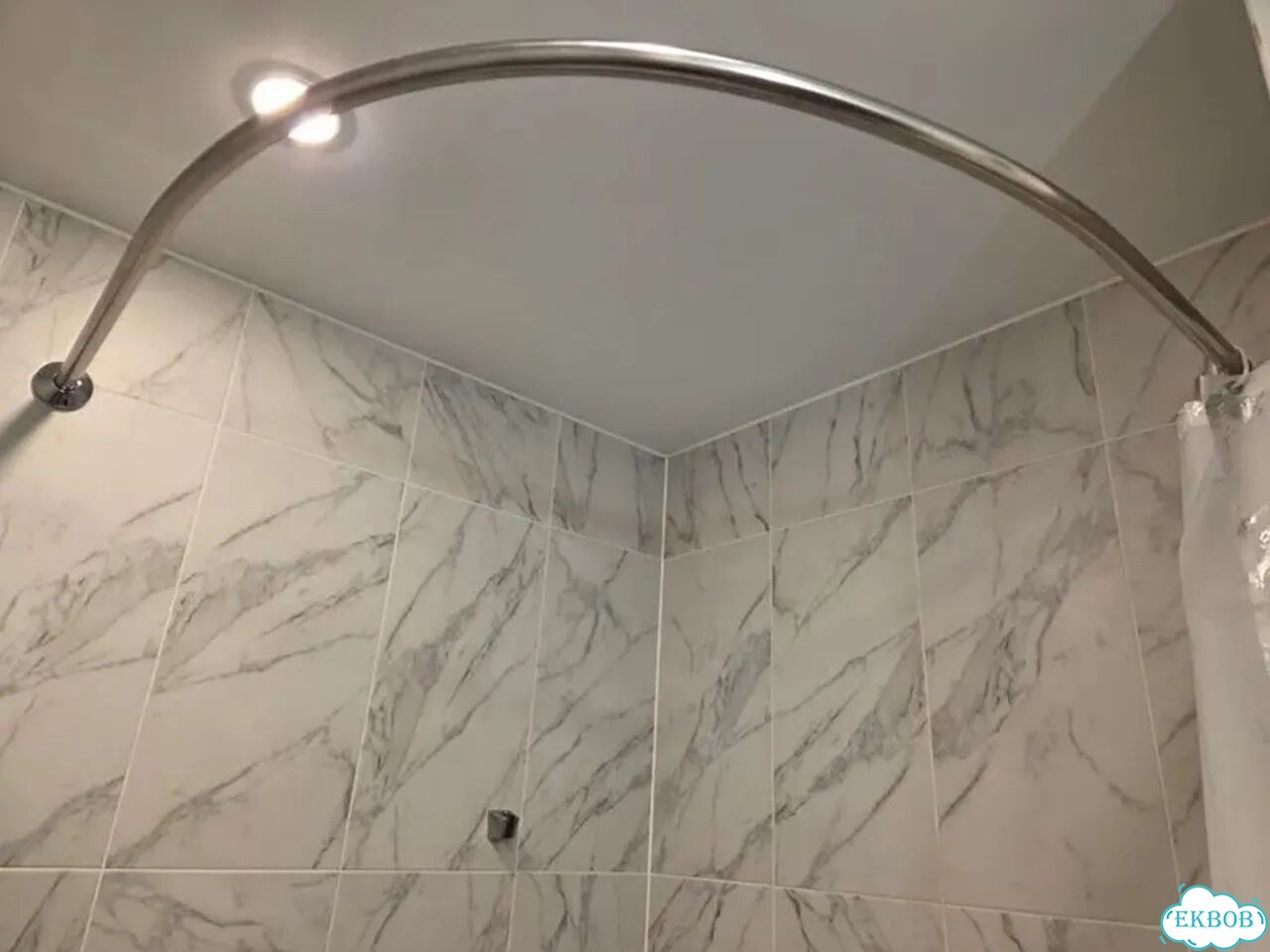 Полукруглый карниз для душа и для поддона фото 7