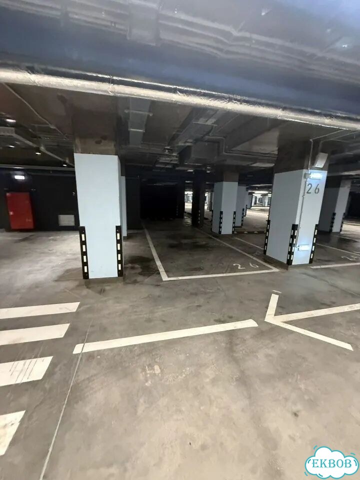 Машиноместо, 28 м² фото 1